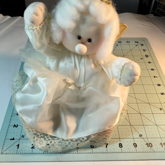 Plush Angel Doll Music Box Movement Satin Lace Gold Wings Hark The Angels Sing - Picture 5 of 12